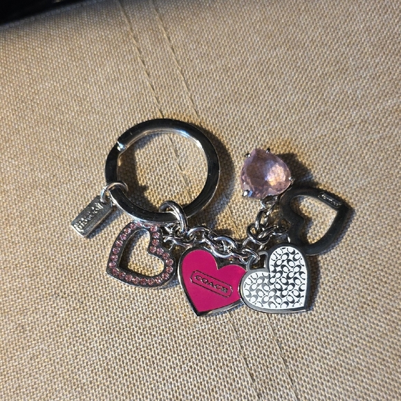 Coach Pink Multi HEART KEYRING - Picture 1 of 3